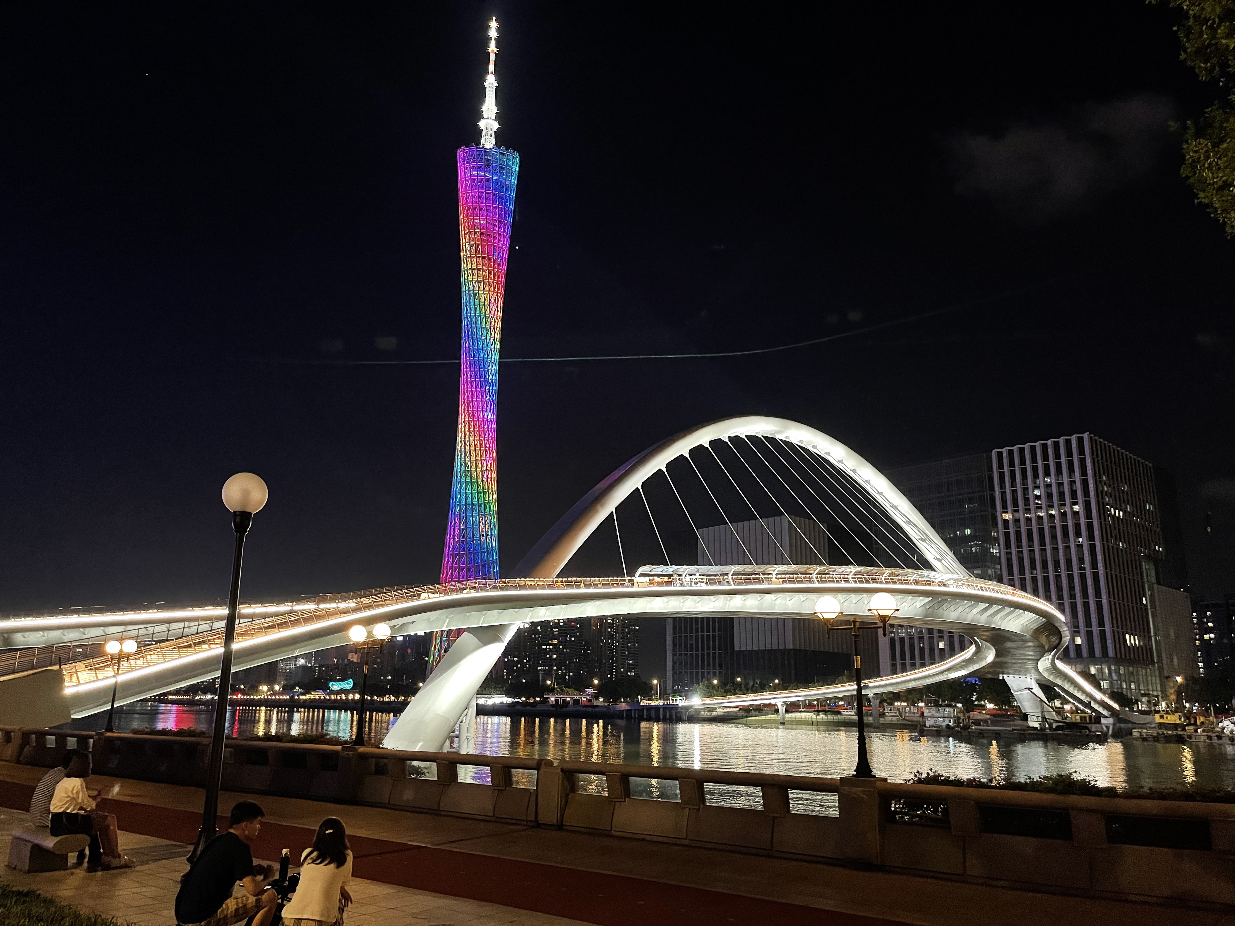 1.3.3，海心沙人行天橋.jpg